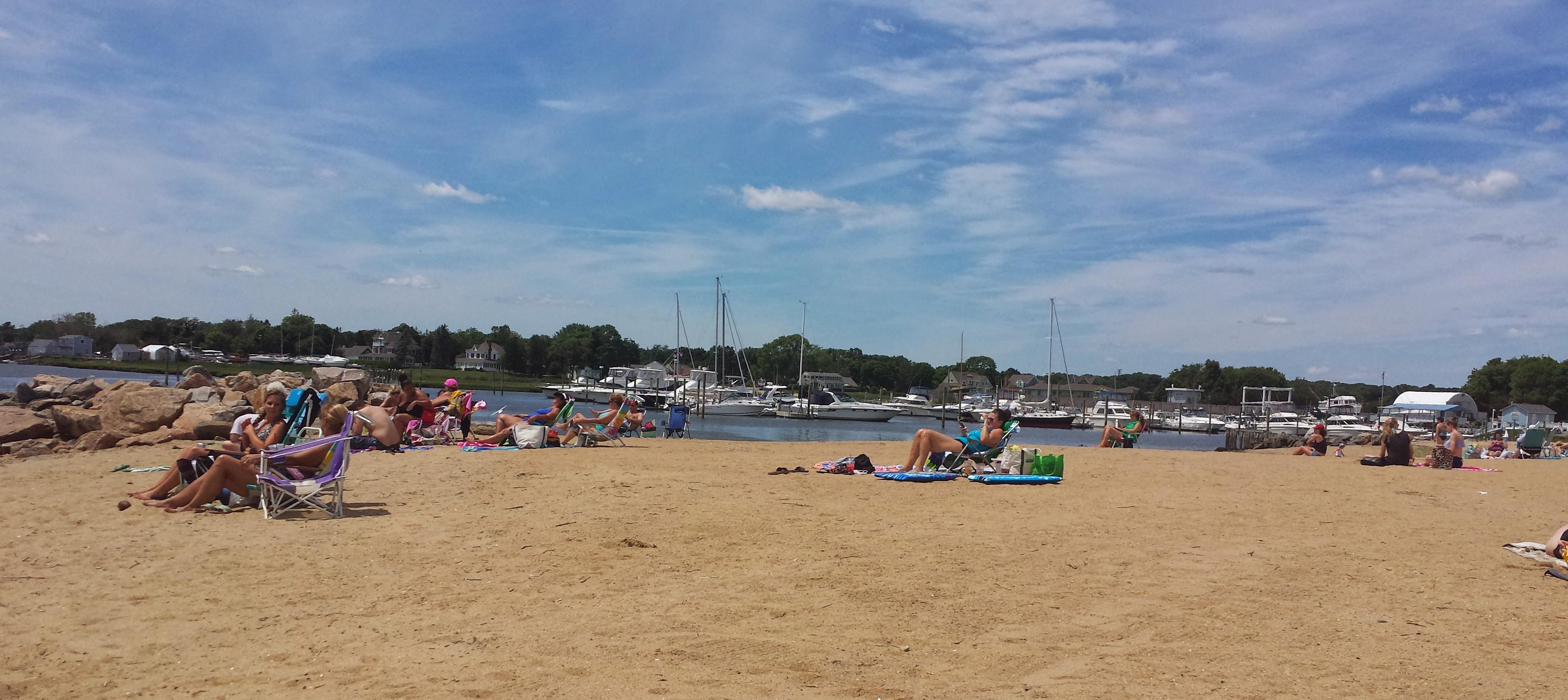 clinton-town-beach-visit-ct